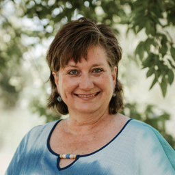 Nancy R